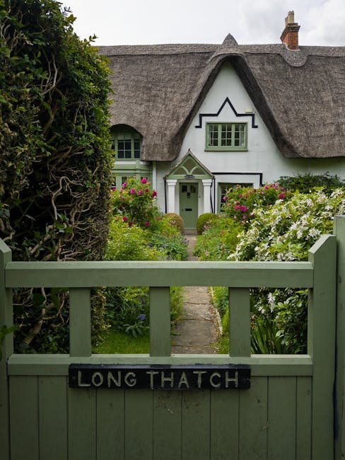 English Cottage Architecture: Thatched Roofs & Garden Walls