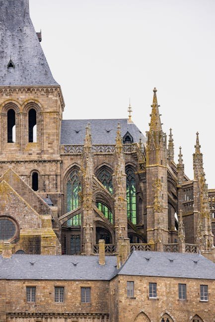 Gothic Architecture: Flying Buttresses & Stained Glass